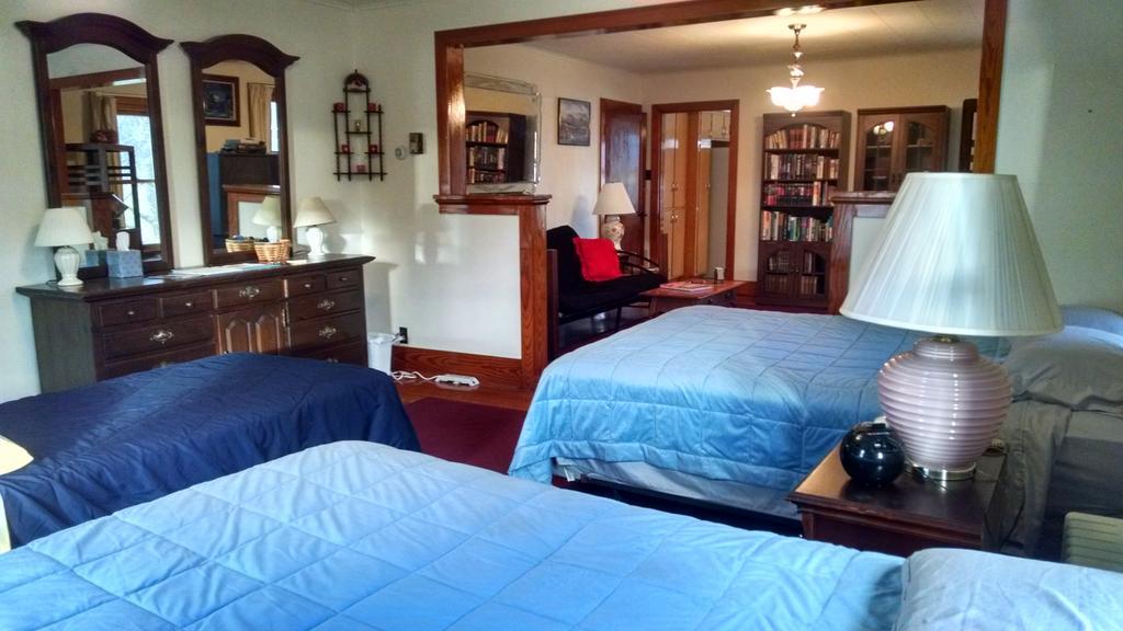 Fish & Loaves Bed And Breakfast Numidia 외부 사진
