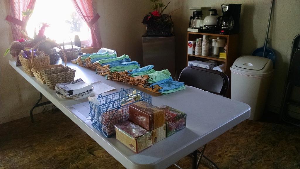 Fish & Loaves Bed And Breakfast Numidia 외부 사진