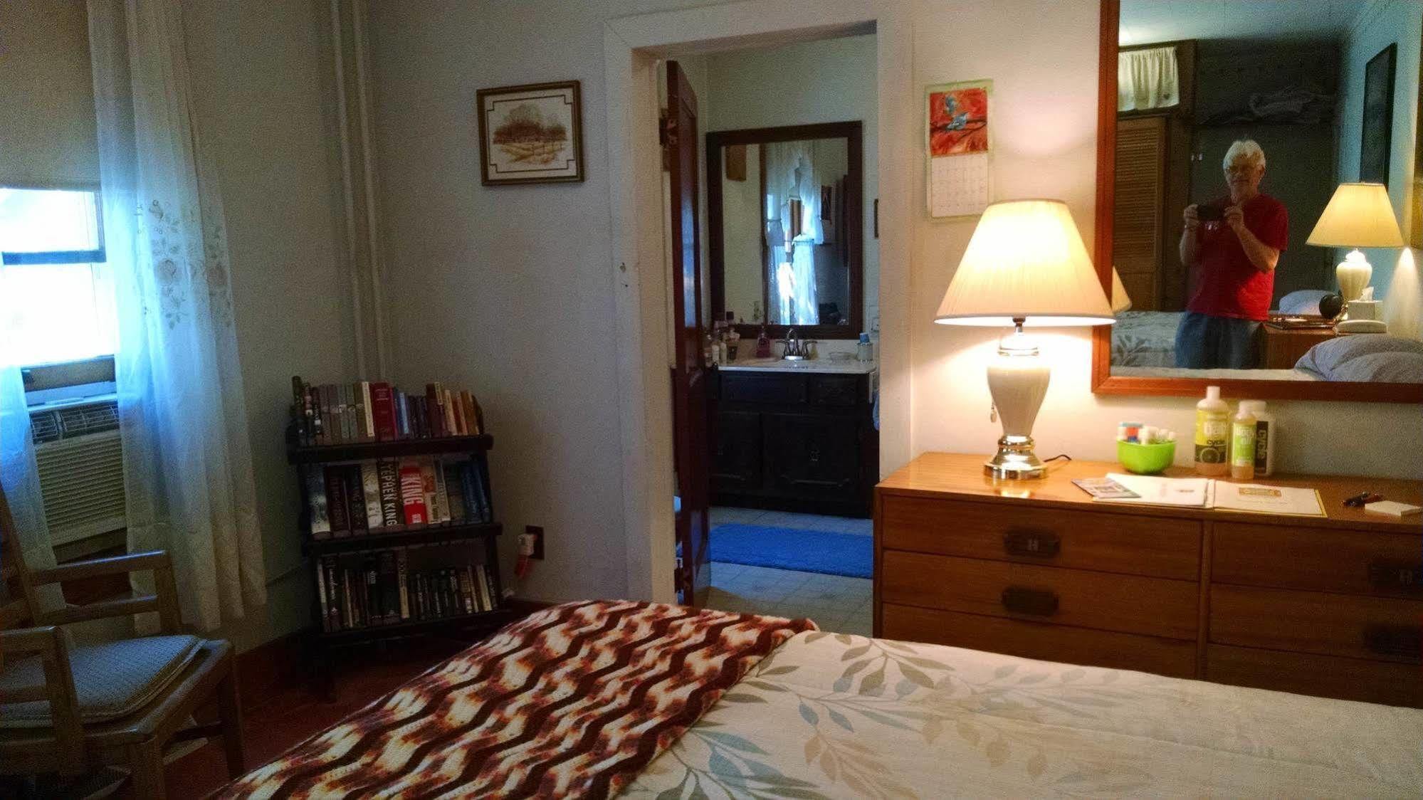 Fish & Loaves Bed And Breakfast Numidia 외부 사진